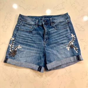 Used White House Black Market